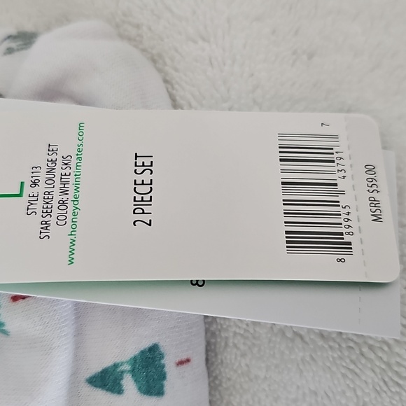 NWT Honeydew Star Seeker Brushed Jersey Pajamas w Fa la la, Trees, Skiers. Large - Picture 11 of 13